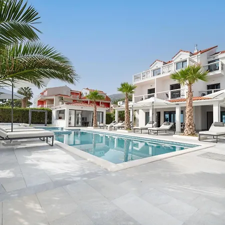Villa Luxury Beachfront Providenca