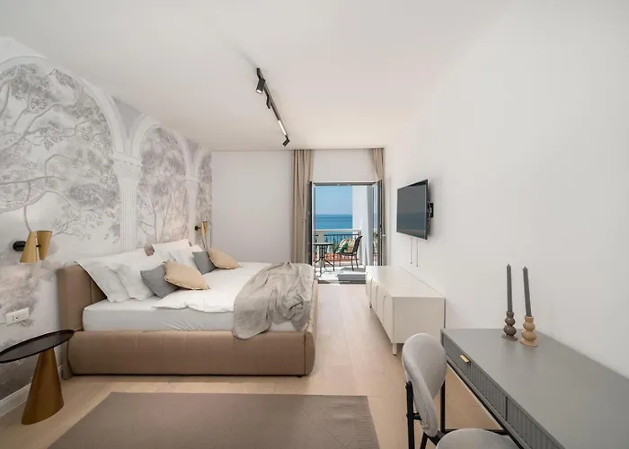 Luxury Beachfront Providenca