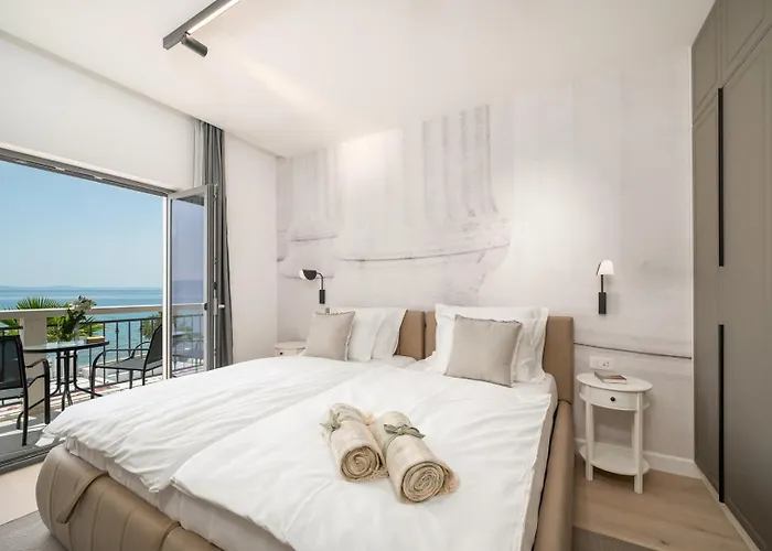 Luxury Beachfront Providenca * Podstrana