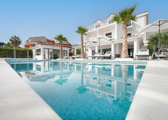 Luxury Beachfront Providenca Podstrana