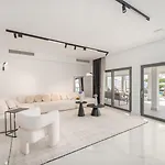 Luxury Beachfront Providenca * Podstrana