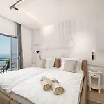 Luxury Beachfront Providenca * Podstrana