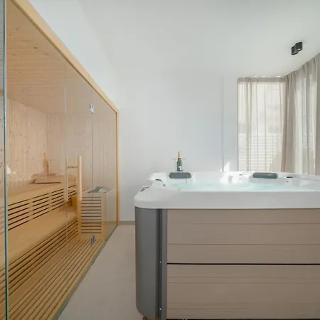 Luxury Beachfront Providenca