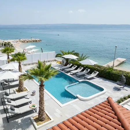 Luxury Beachfront Providenca