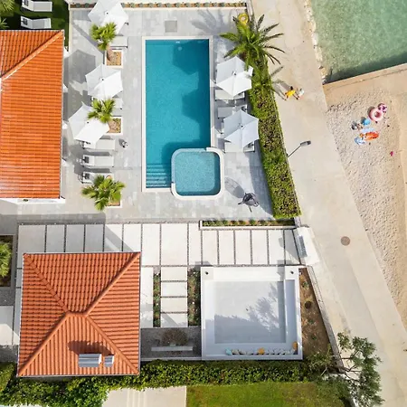 Luxury Beachfront Providenca Villa