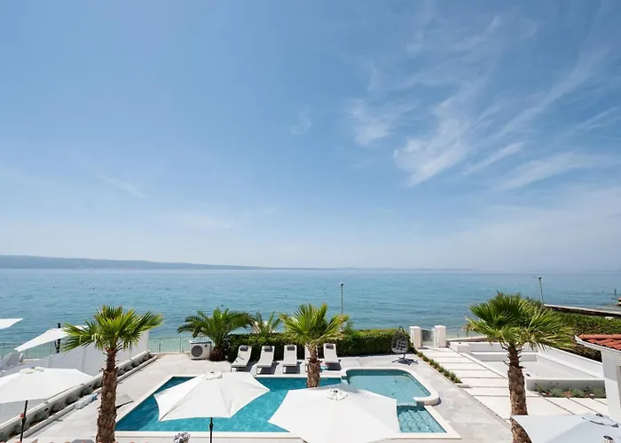 Villa Luxury Beachfront Providenca *